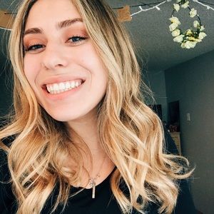 Meet your Posher, Grace